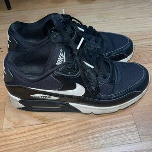 Nike Air Max 90 - Black & White